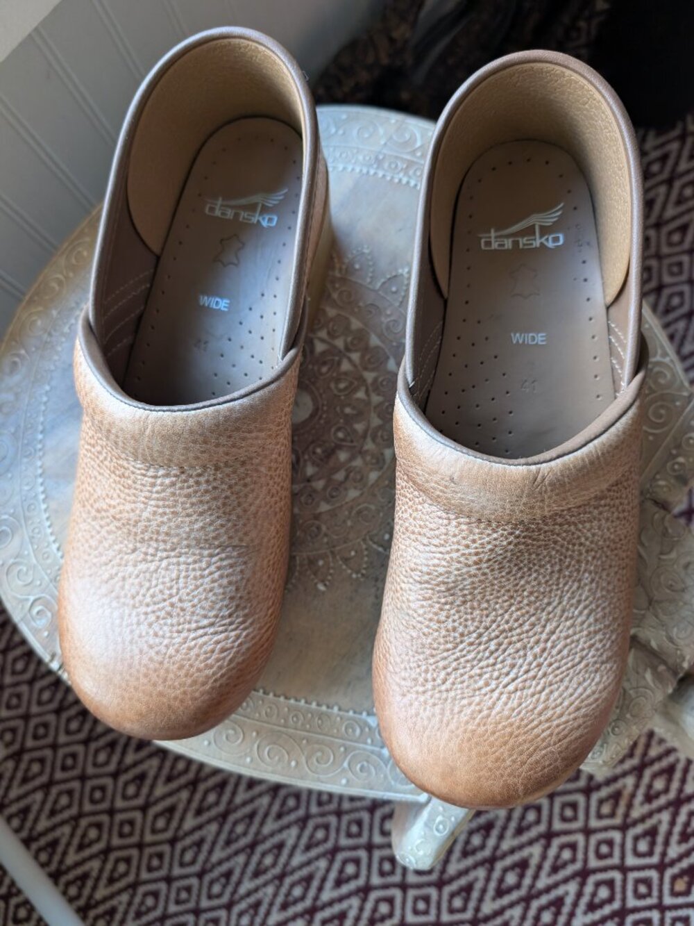 Like new Dansko clogs Wide - Picture 6 of 6